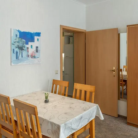 1 Apartament